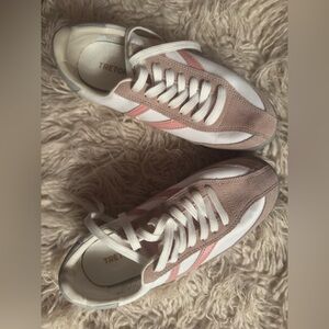 Tretorn Women's Rawlins Blush neakers (7) $85